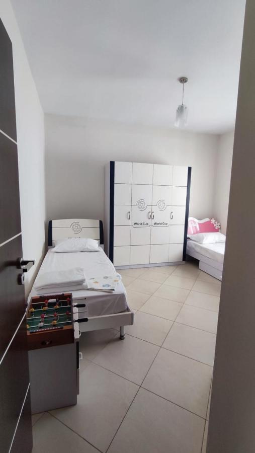 Lolu Apartment Plus Privat Parking Vlorë Dış mekan fotoğraf