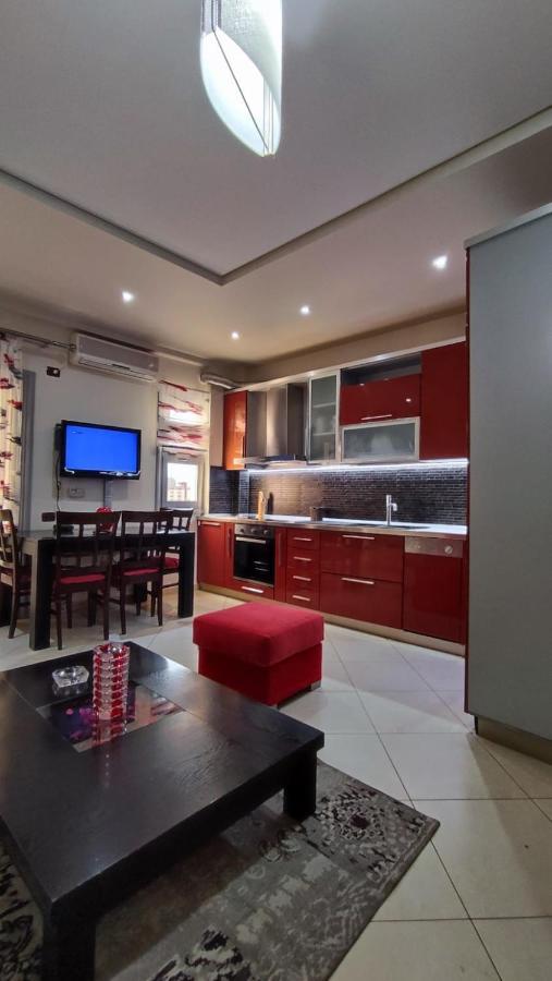 Lolu Apartment Plus Privat Parking Vlorë Dış mekan fotoğraf