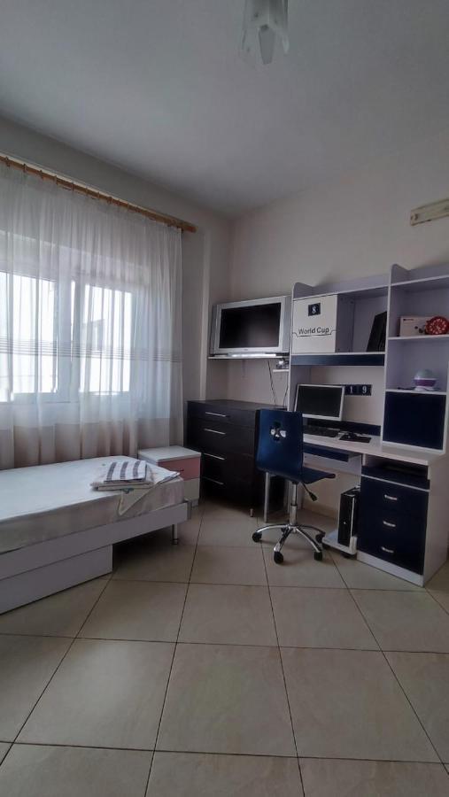 Lolu Apartment Plus Privat Parking Vlorë Dış mekan fotoğraf