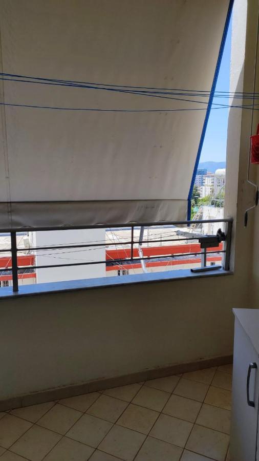 Lolu Apartment Plus Privat Parking Vlorë Dış mekan fotoğraf