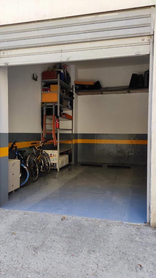 Lolu Apartment Plus Privat Parking Vlorë Dış mekan fotoğraf