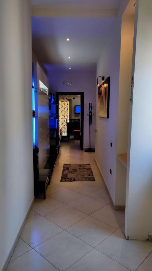 Lolu Apartment Plus Privat Parking Vlorë Dış mekan fotoğraf