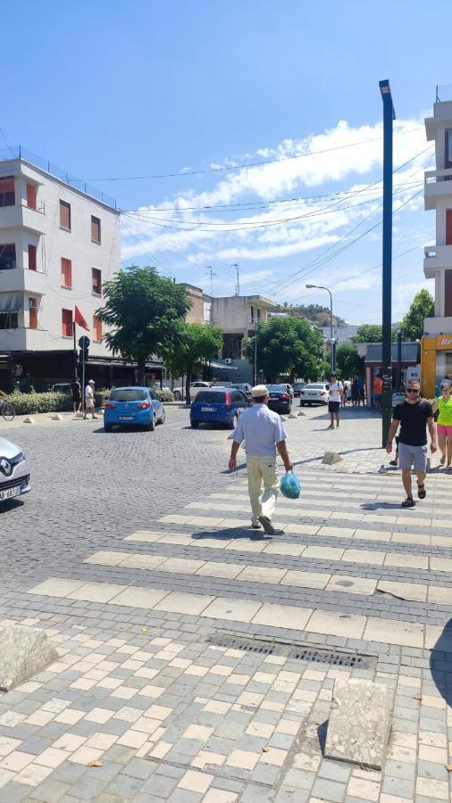 Lolu Apartment Plus Privat Parking Vlorë Dış mekan fotoğraf